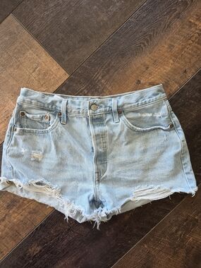 Levi's 501 Original Distressed Cutoff Denim Shorts Women's W29 Light Wash
